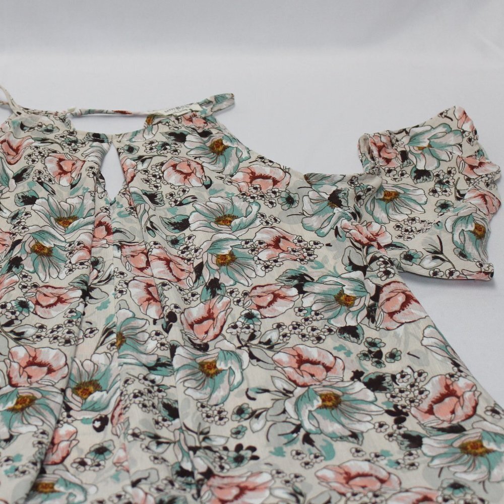 Umgee USA Peek-A-Boo Sleeve Floral Dress - Picture 6 of 8